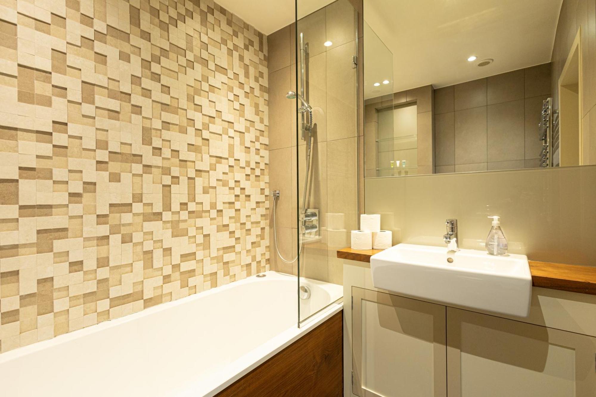 2Bedroom Gem In The Heart Of Kensington London Eksteriør billede
